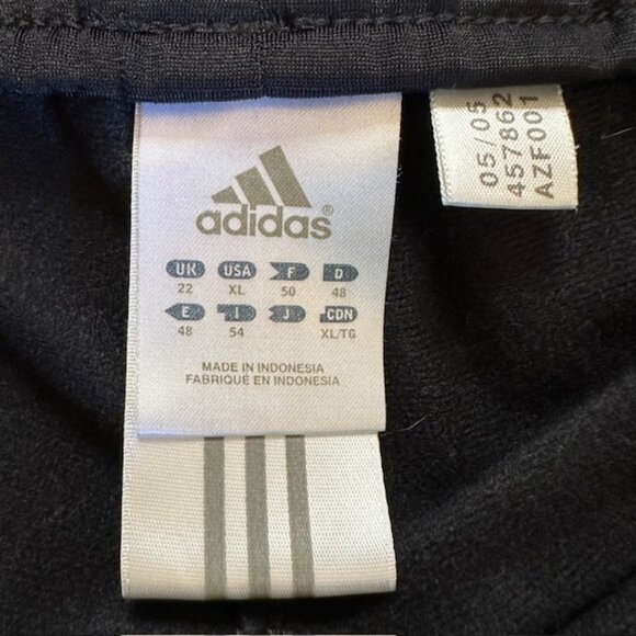 Women's Adidas‎ Black with Aqua Blue Stripe Athletic Shorts Size XL - Picture 3 of 4